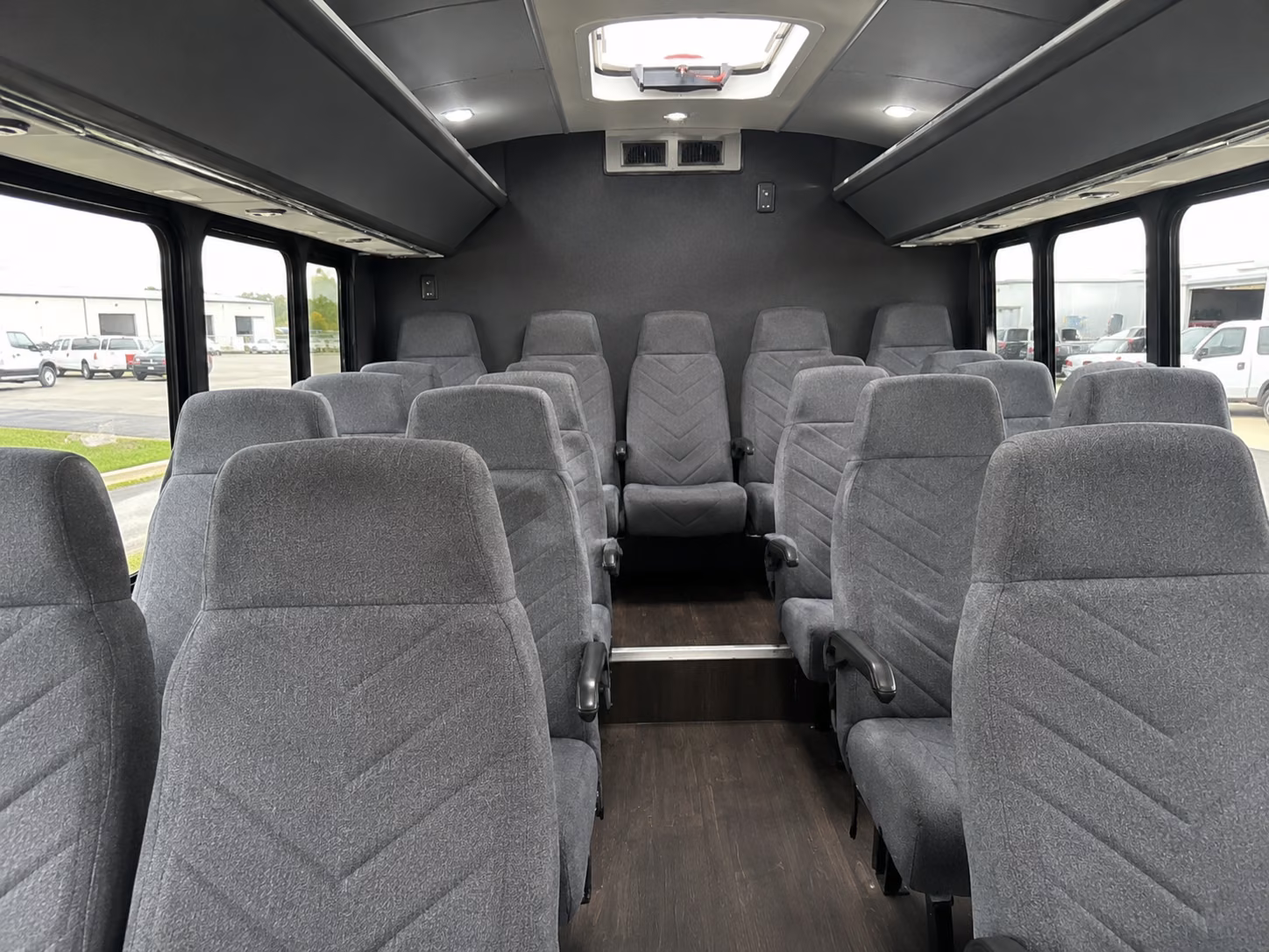 arrange transportation for your next corporate event 1
