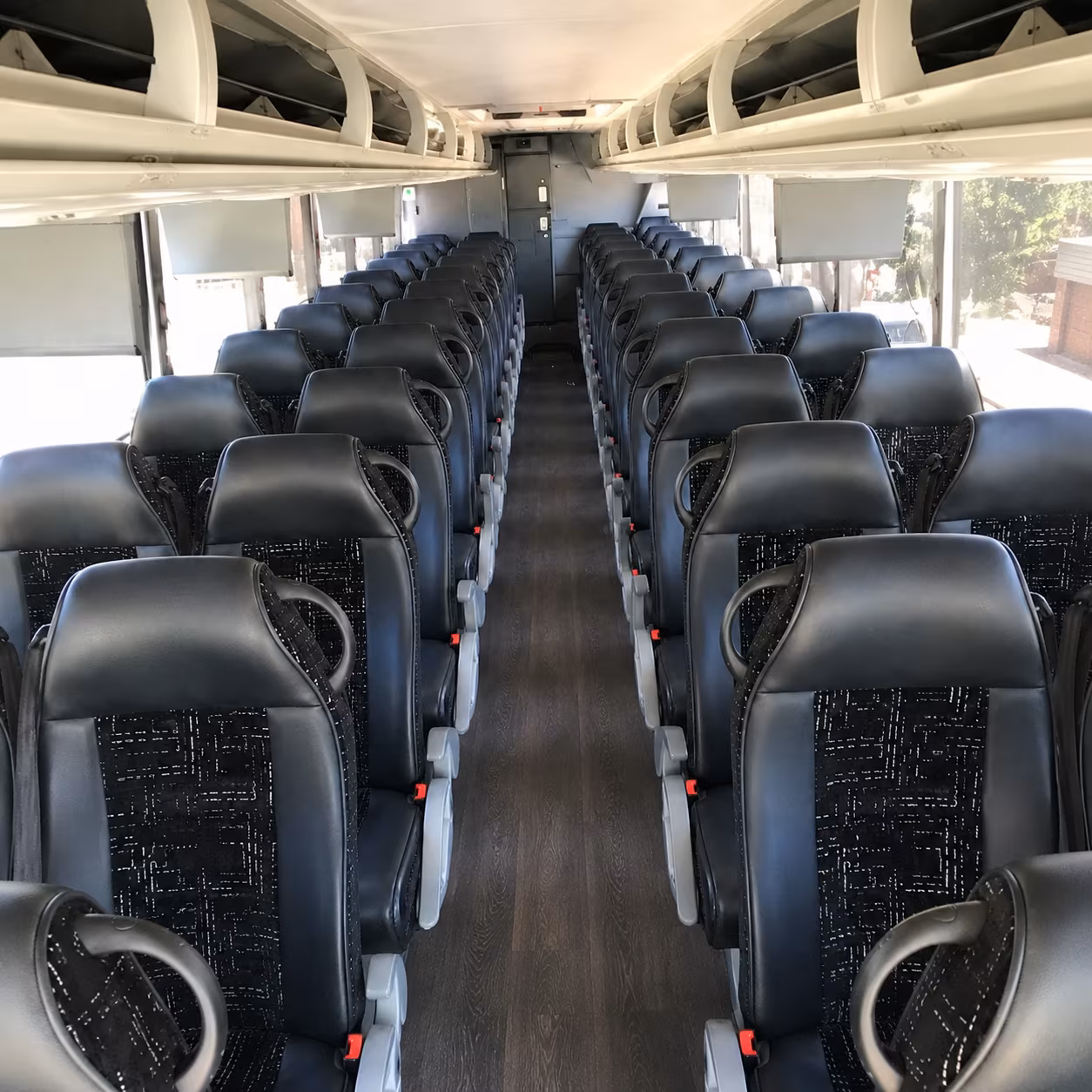 charter buses to los angeles for lancaster corporate events