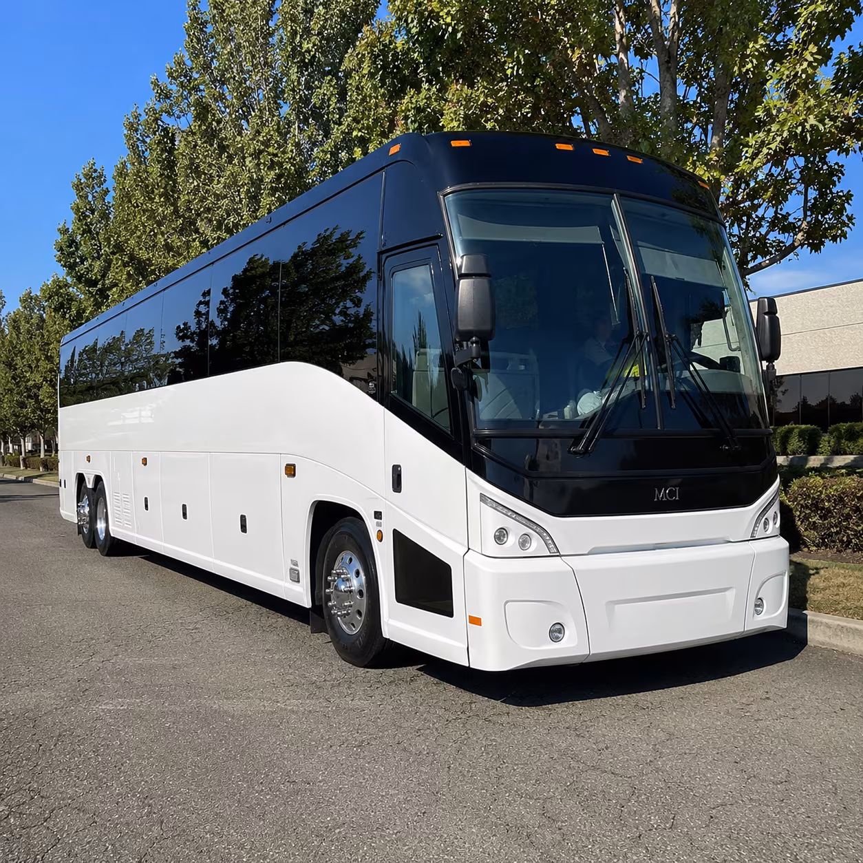 lancaster 50 passenger charter bus