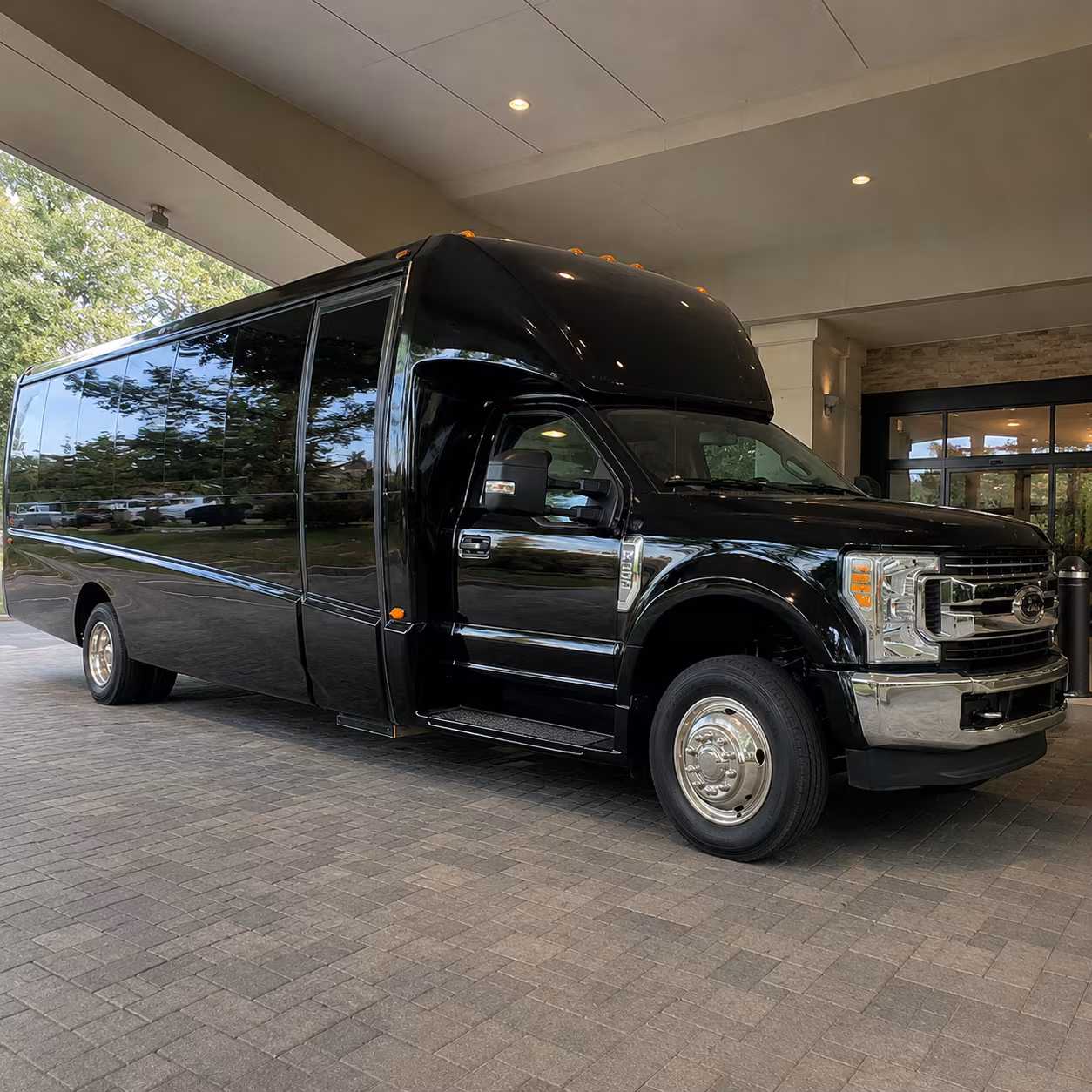 minibus rentals for lancaster jethawks games and high desert events